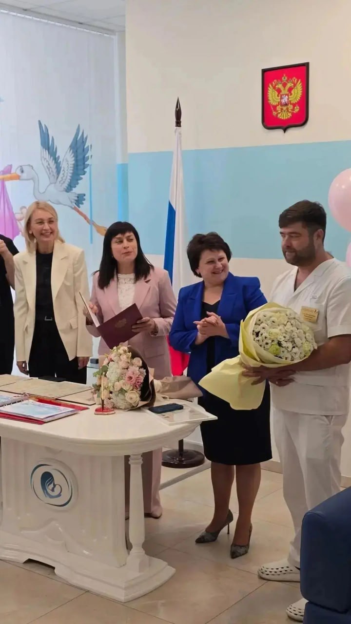 Фотография к публикации «Тульское счастье втройне: Полина, Ульяна и Матвей едут домой»