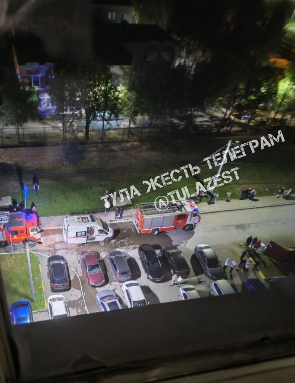 Фотография к публикации «Ночью на Новоселов 4 на втором этаже произошел пожар»