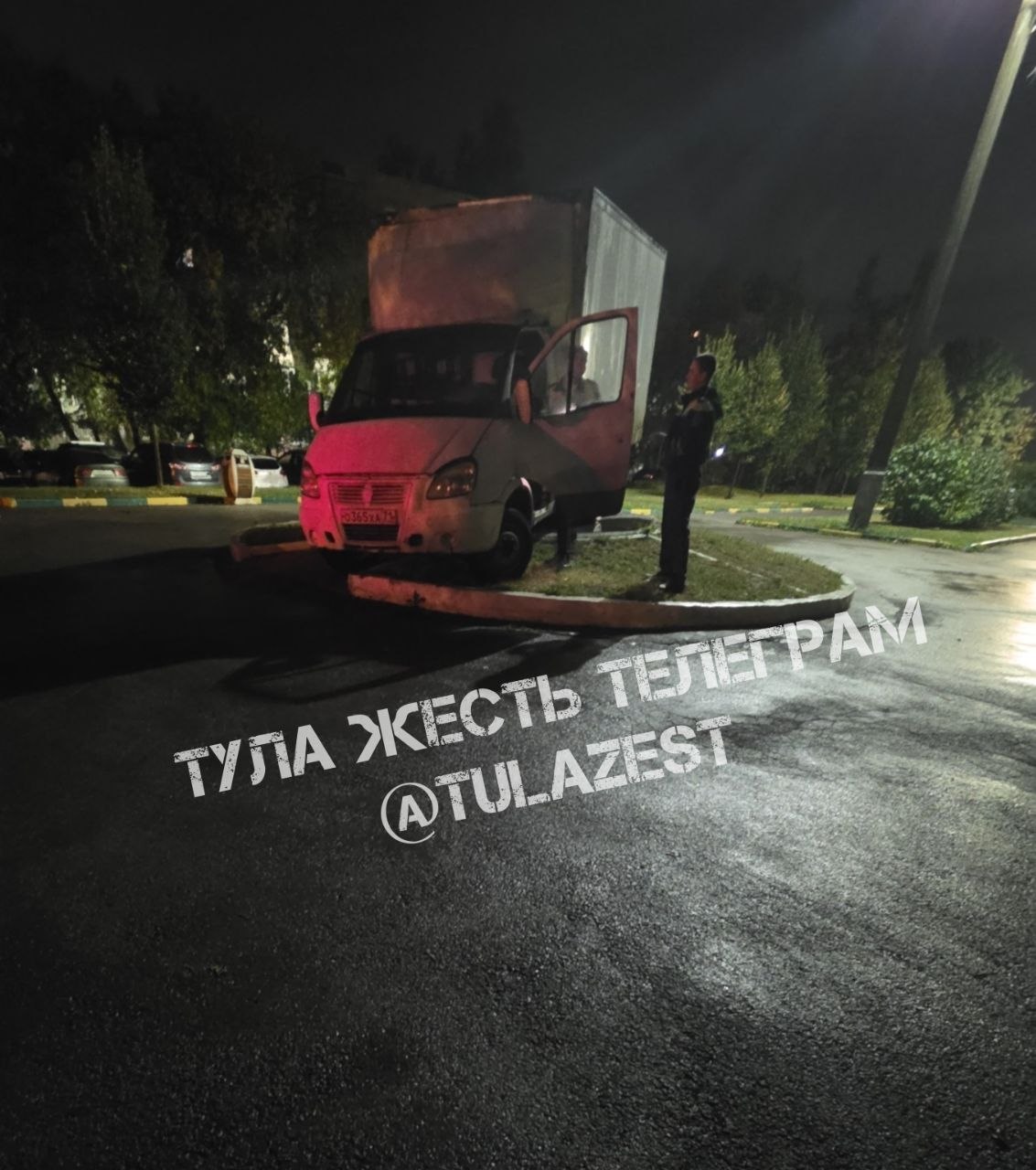 Фотография к публикации «Газель бросили открытой. На месте работают сотрудники ГАИ»